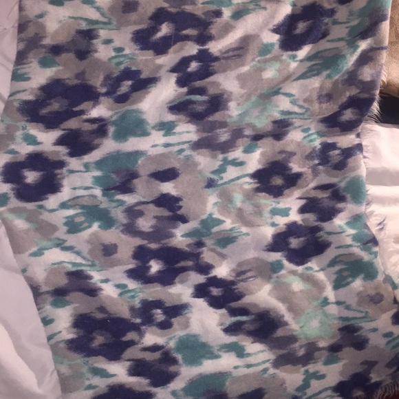 scarf - Picture 2 of 2